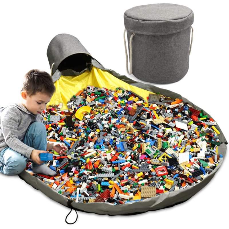 Pour bricks onto the ReBrickIt play mat